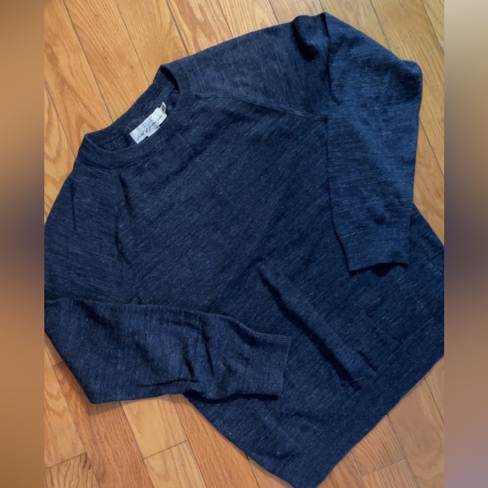 Men’s Longsleeve Navy Crewneck Knit Sweater